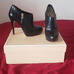 Michael Kors black booties(york bootie)